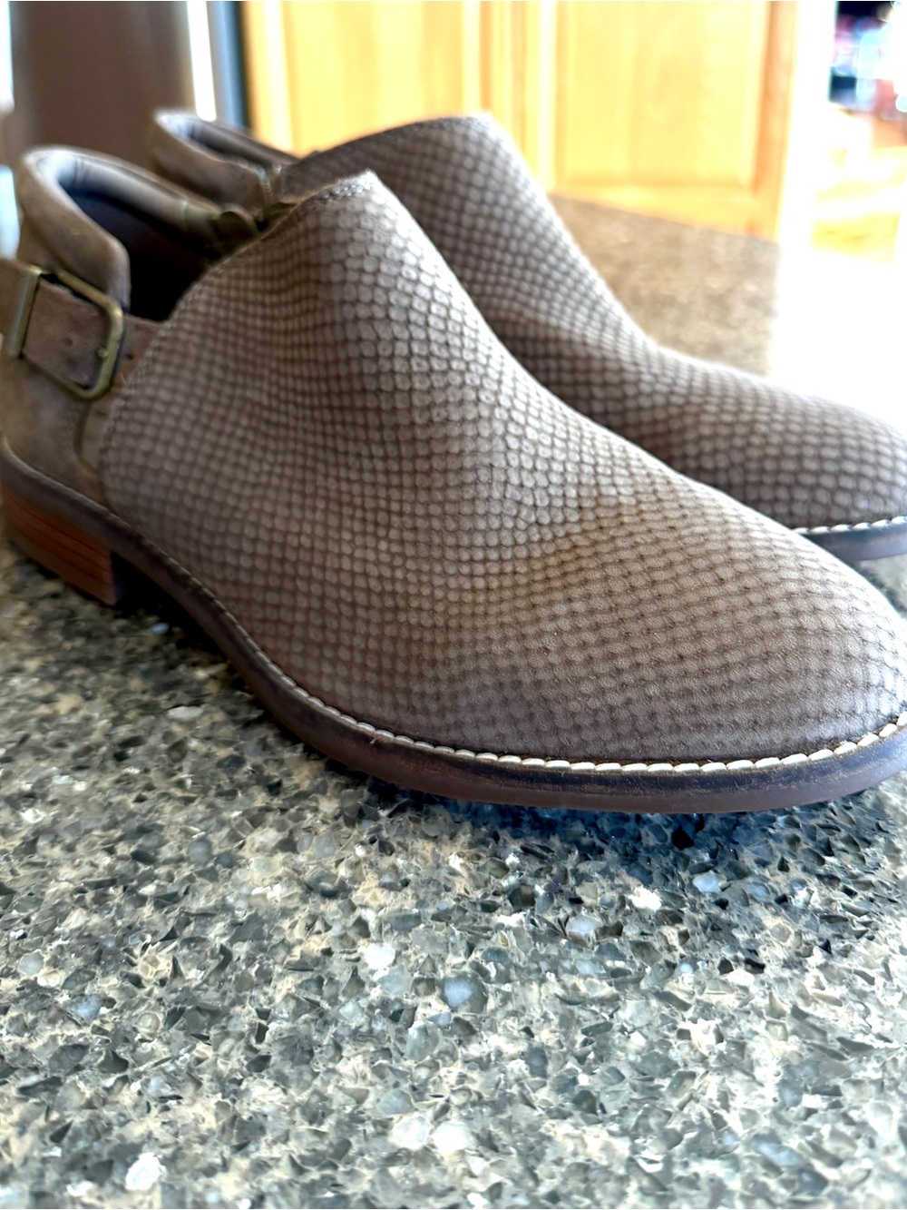 Clark’s Taupe suede ankle boots size 9 As New